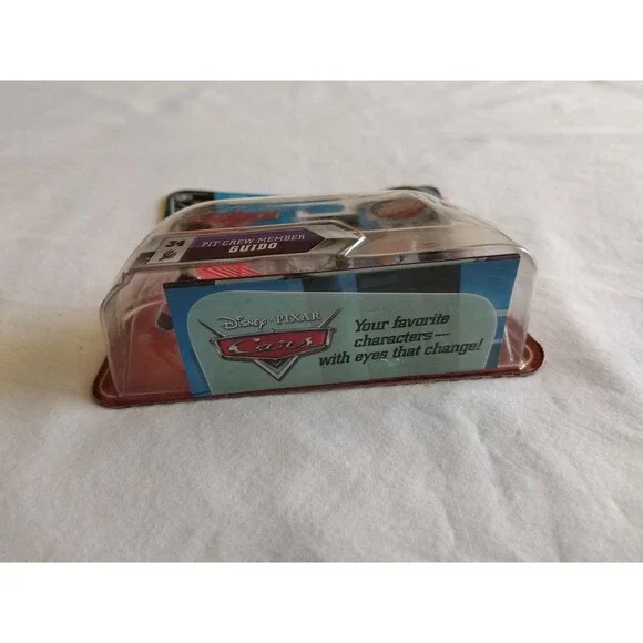 2010 Disney Pixar Cars Skyline Lenticular PIT CREW MEMBER GUIDO #34 New - Picture 6 of 10